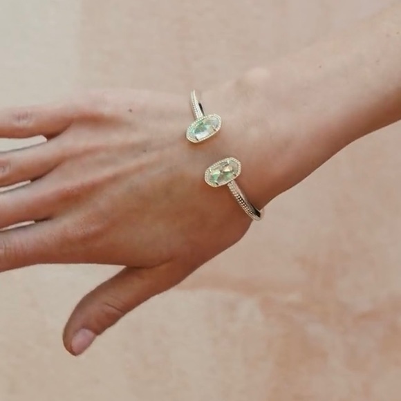 TODAY ONLY!!! Kendra Scott Elton Gold Cuff bracelet - Picture 4 of 11